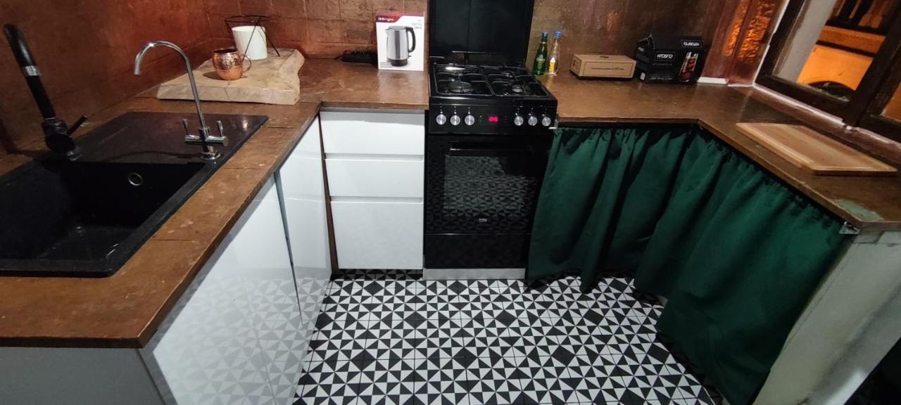Private Apartament Wroniecka 6 - Parking 波兹南 外观 照片
